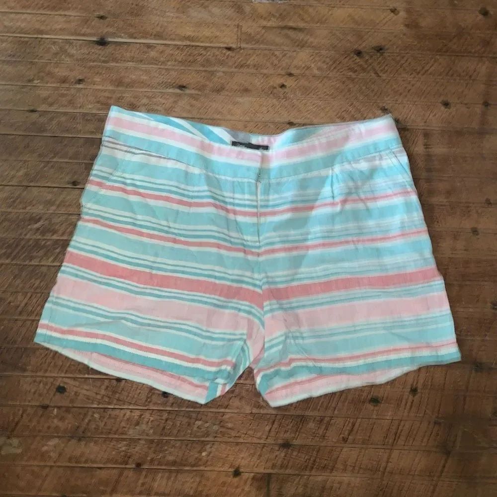 Tommy Bahama vintage inspired colorful striped size 10 shorts